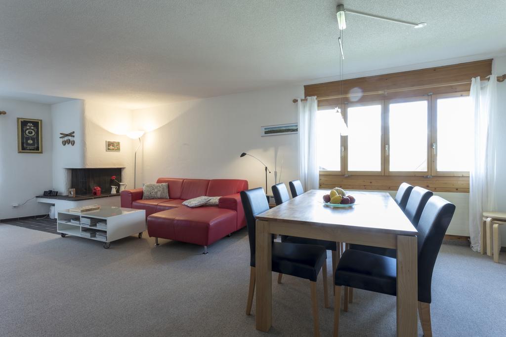 Apartment Haus Arnika Obersaxen Esterno foto