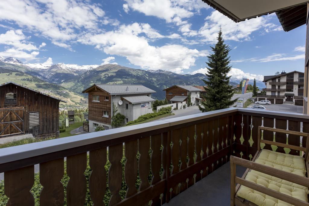 Apartment Haus Arnika Obersaxen Esterno foto