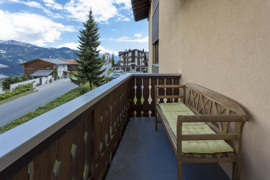 Apartment Haus Arnika Obersaxen Esterno foto